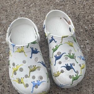 CROCS Kids White Dinosaur Print Clogs